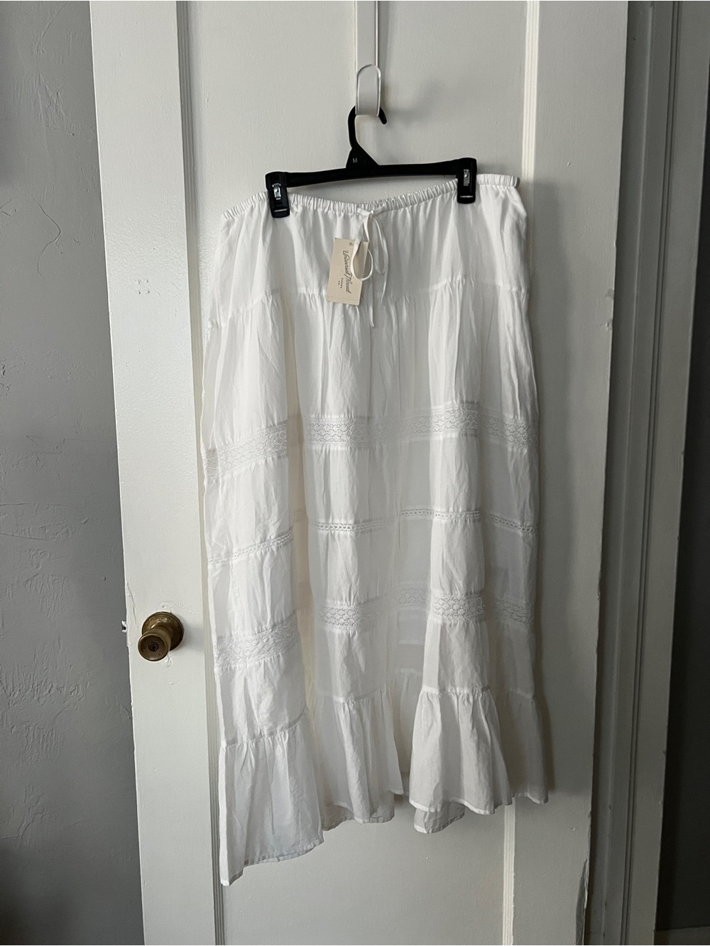 Universal Thread White Tiered Maxi Skirt with Lace Trim